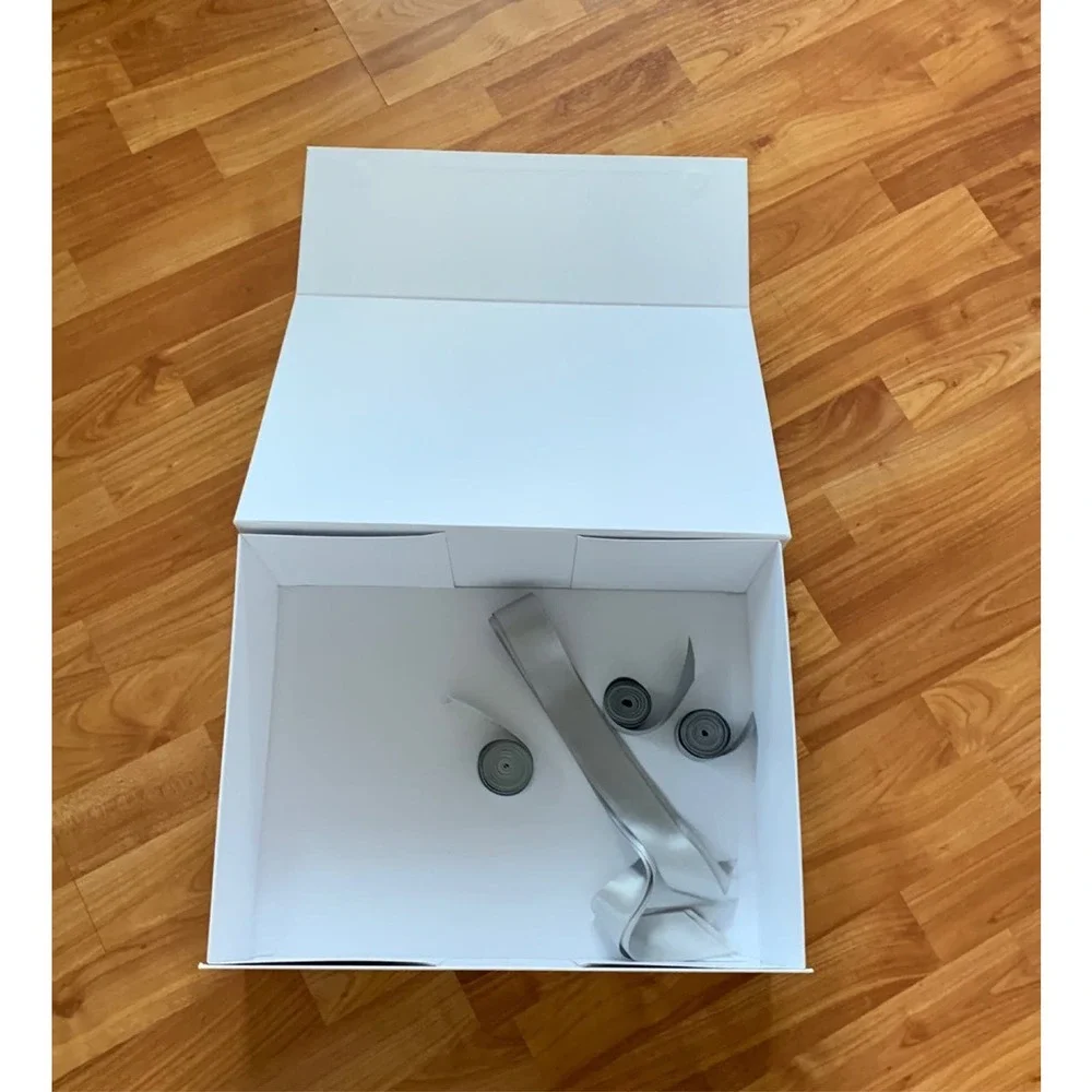 Bundle‎ of 2 gift wrapping white boxes